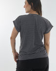 Blusa basica de rayas y estampado corazon negro