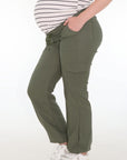 Pantalon cargo jareta tiro bajo verde