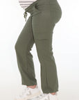 Pantalon cargo jareta tiro bajo verde