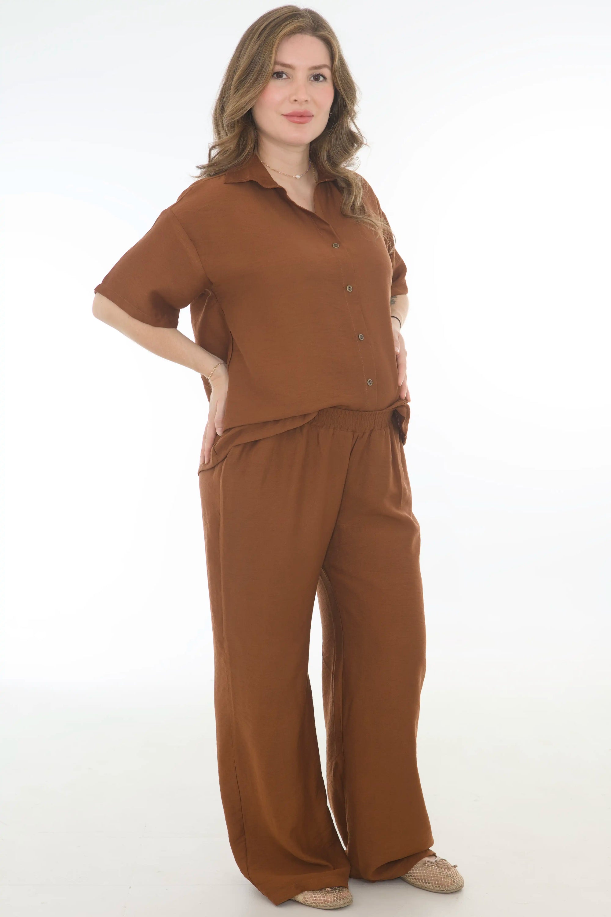 Set camisa y pantalon cafe