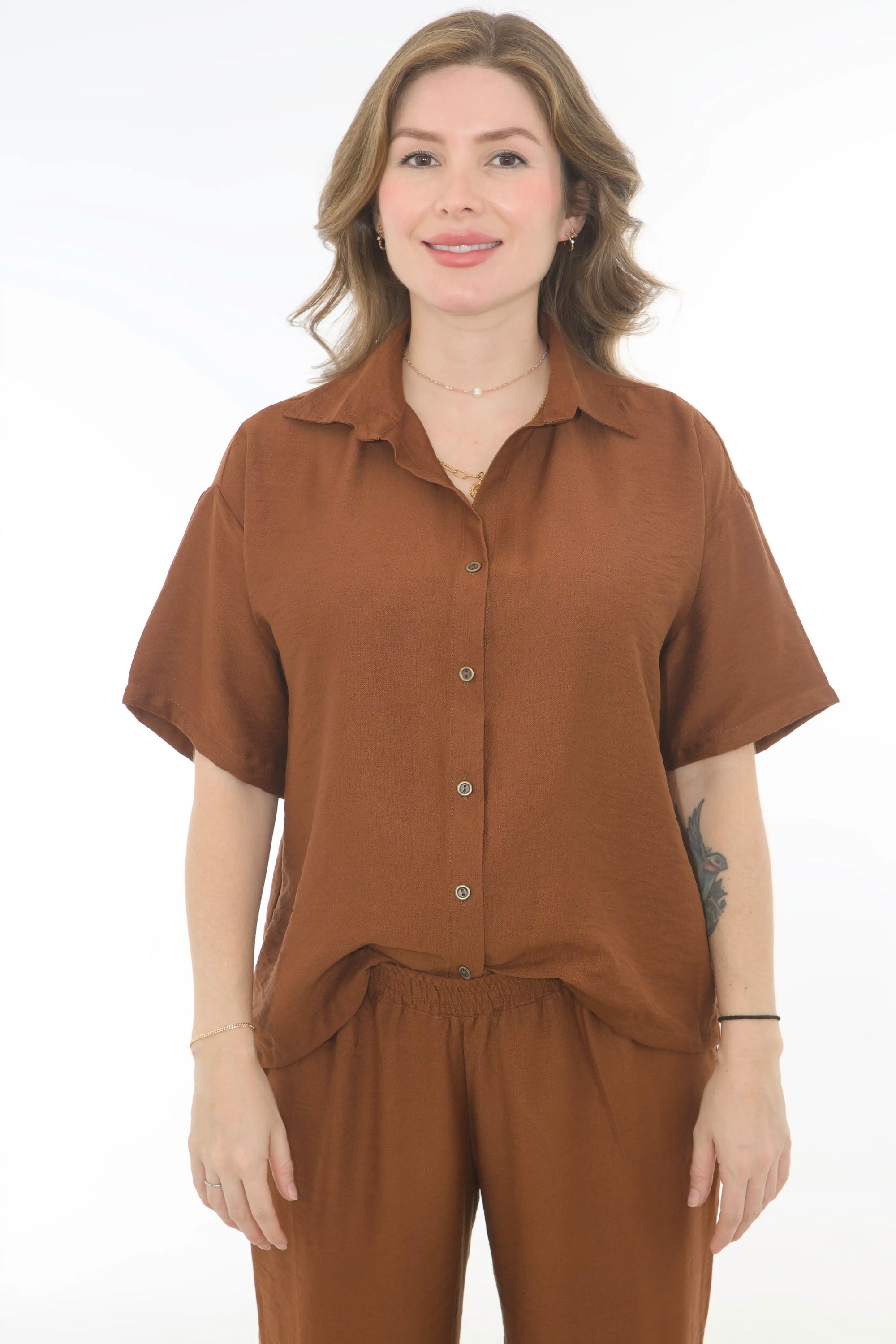 Set camisa y pantalon cafe